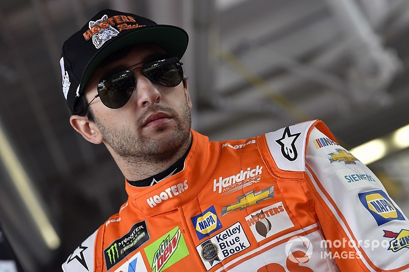 Chase Elliott respecto al reto de mejorar su rendimiento: