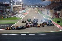 VIDEO: El robo de arrancada de Norris en Bahréin