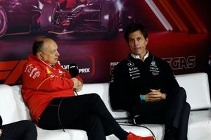 La llamada más difícil de Vasseur: así le contó a su amigo Wolff el fichaje de Hamilton