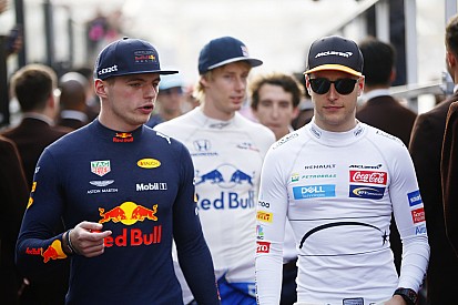 Verstappen sokat tanult a „büntetéséből”: tetszik neki a Formula E