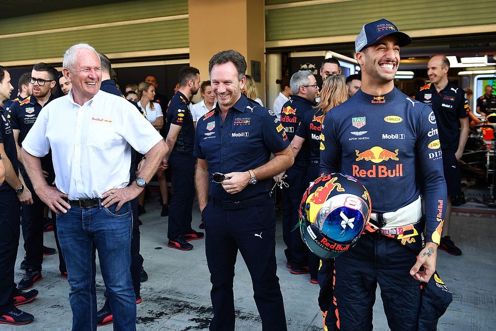 Dr Helmut Marko, Christian Horner en Daniel Ricciardo, Red Bull Racing