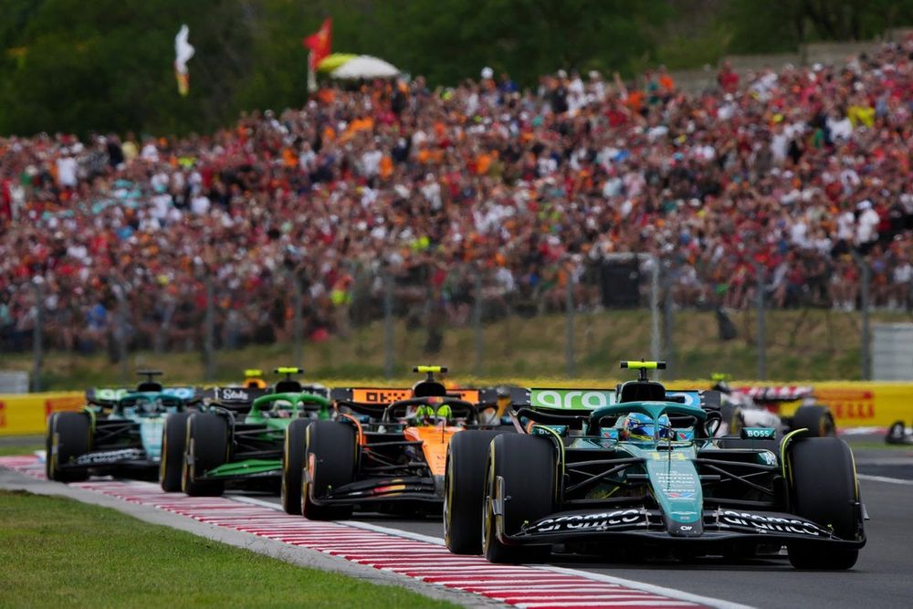 Lando Norris, McLaren, Fernando Alonso, Aston Martin Racing, Gabriel Bortoleto, Sauber