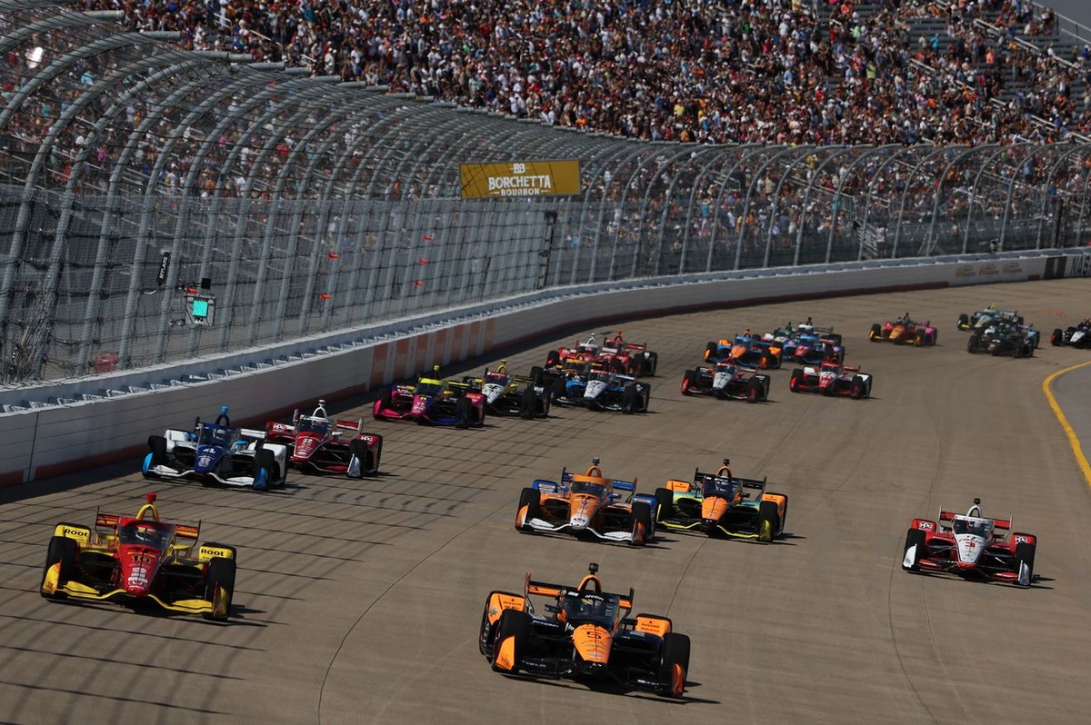 Understanding IndyCar's new deal with Chevrolet and Honda 