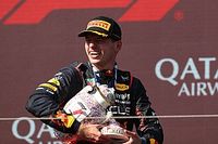 Norris 'culpa' Verstappen por quebra do troféu e aponta: “Não é problema meu”