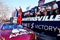 Byron gana la carrera en Martinsville en 1-2-3 de Hendrick