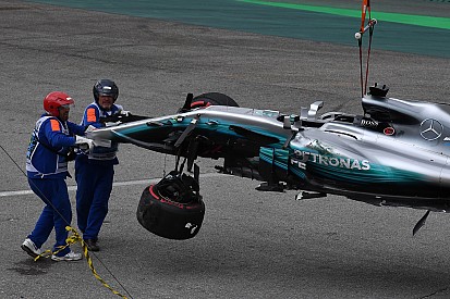 Hamilton, yarışa pit alanından başlayacak!