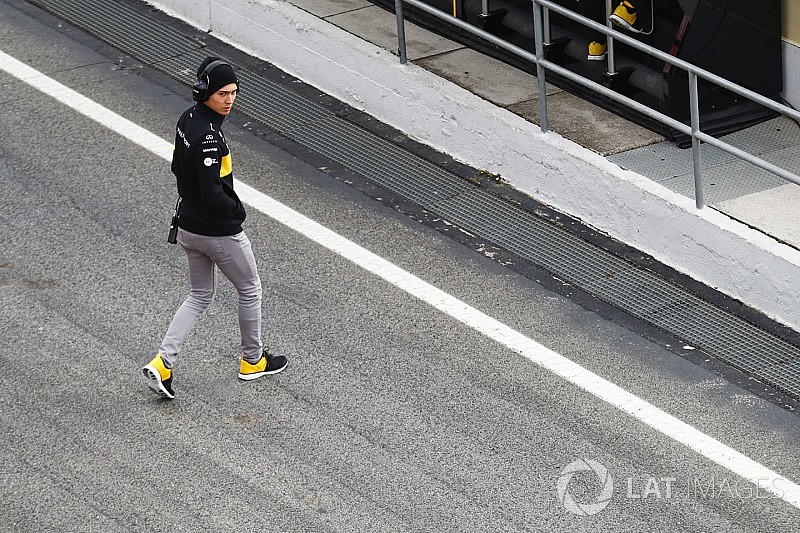 Aitken, Sainz'in yerini almaya hevesli