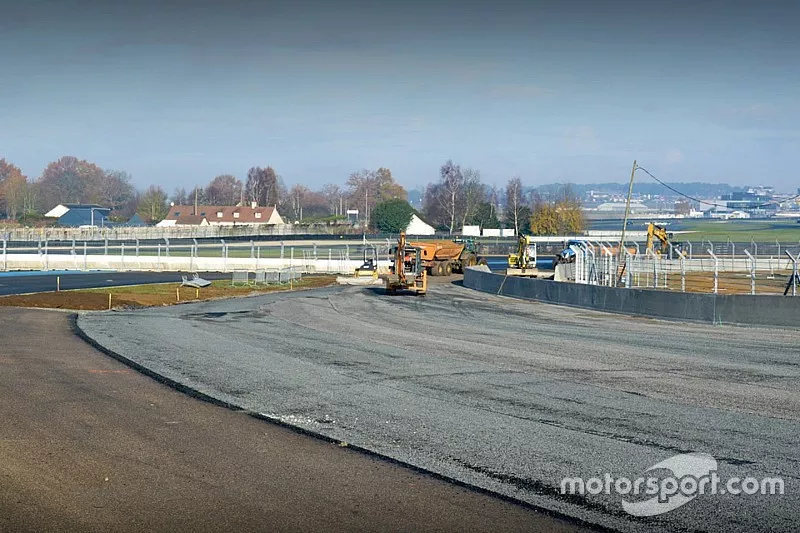 Travaux d'am&eacute;nagement des virages Porsche