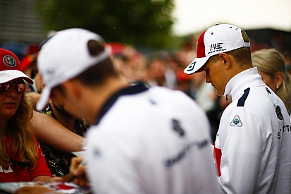 Ericsson pontot szerzett, Leclerc az év piruettjét mutatta be