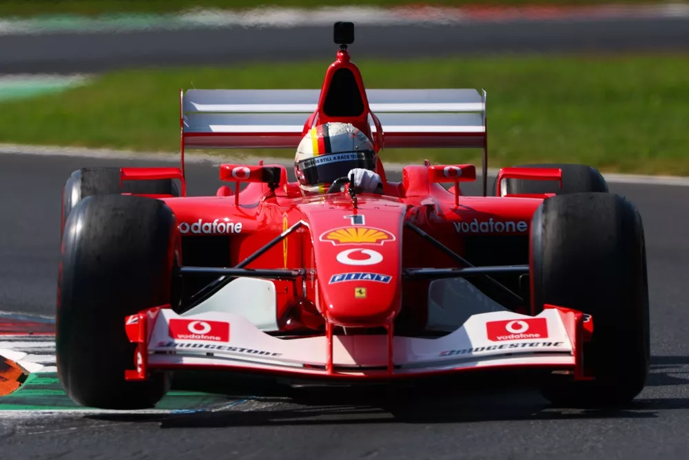 Sebastian Vettel en Monza con el Ferrari F2002