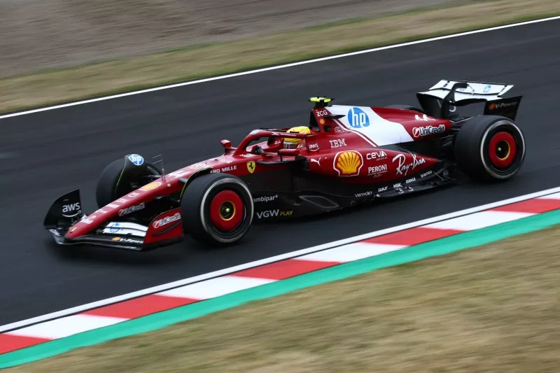 Hamilton r&auml;tselt: Technisches Problem kostet &uuml;ber eine Zehntel pro Runde