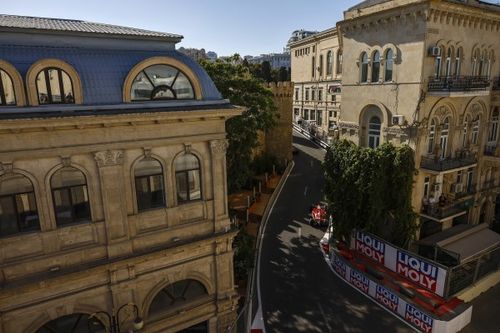 Por que a curva 8 de Baku &eacute; uma das mais odiadas da F1