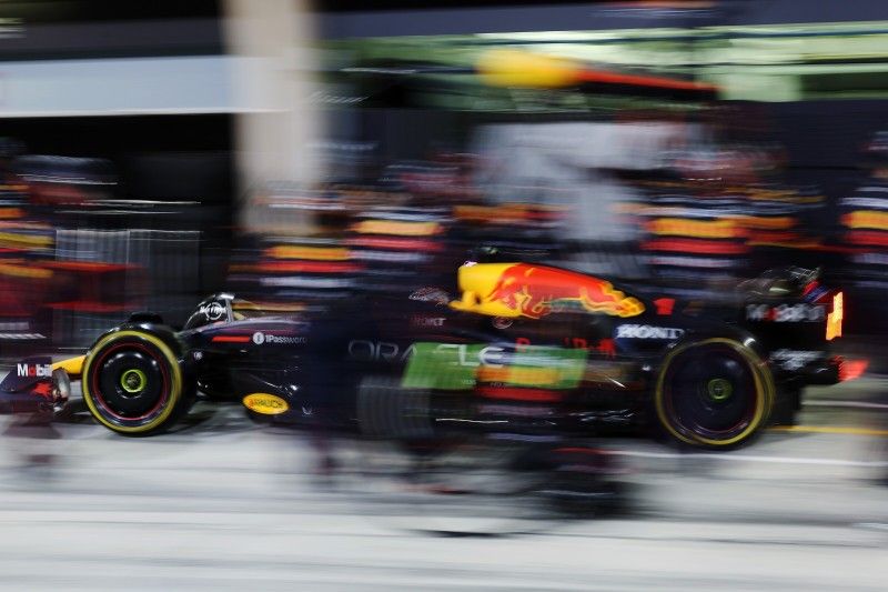 Red Bull: Qual foi o motivo das duas primeiras paradas nos boxes que não deram certo?