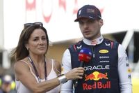 F1: Quando Ecclestone 'salvou' uma repórter de constrangimento