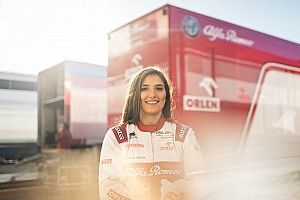 Tatiana Calderón sigue como piloto de pruebas de Alfa Romeo