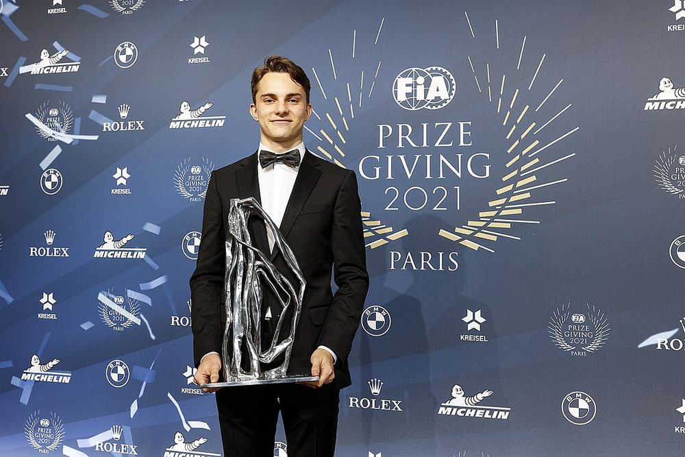 Oscar Piastri, Winner of the FIA Formula 2 Championship for Drivers and Rookie of the Year,