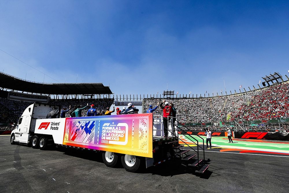 El desfile de pilotos