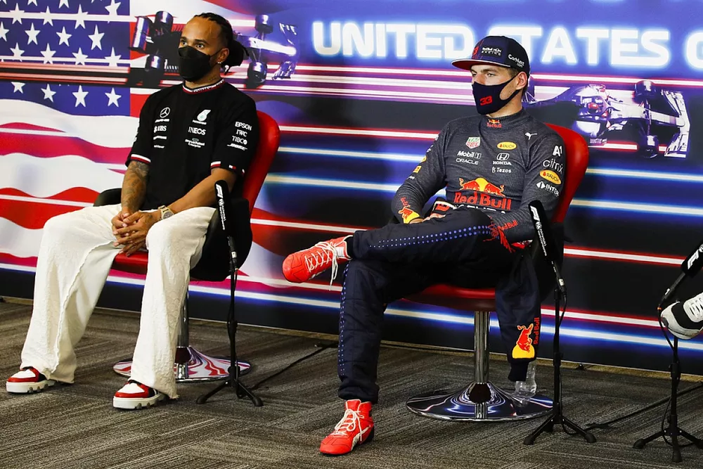 Lewis Hamilton, Mercedes, 2nd position, Max Verstappen, Red Bull Racing, 1st position, and Sergio Perez, Red Bull Racing, 3rd position, in the Press Conference