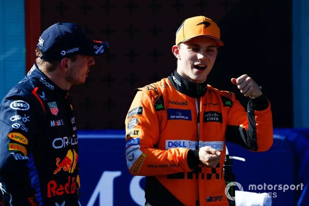 Pole man Max Verstappen, Red Bull Racing, Oscar Piastri, McLaren F1 Team, talk in Parc Ferme after Qualifying