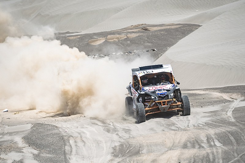 Francisco López y Reinaldo Varela pelean por el triunfo del Dakar