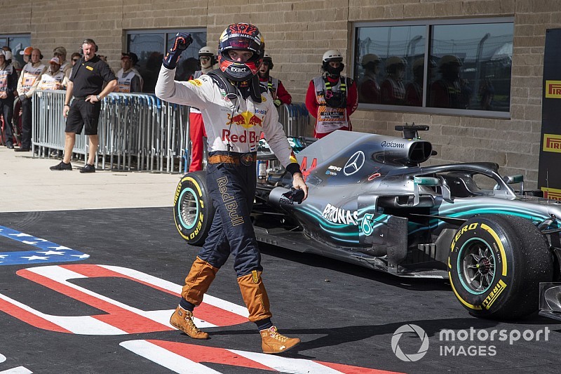 Duell an Verstappens Schicksalkurve: Hamilton lässt Platz und fliegt ab