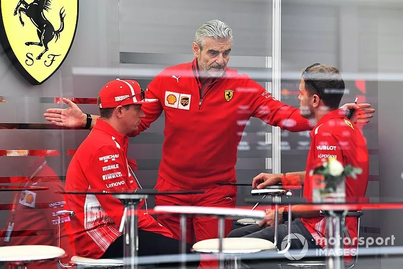 Maurizio Arrivabene, Director del equipo Ferrari con Kimi Raikkonen, Ferrari y Sebastian Vettel, Ferrari