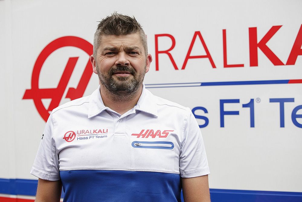 Marek Smrek, Haas F1 team, Garage Technician and Tyres