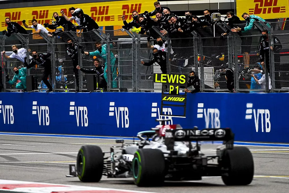 Race winner Lewis Hamilton, Mercedes W12