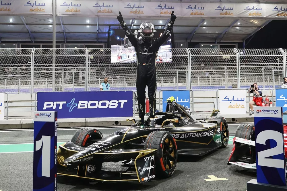 Race winner Maximilian Guenther, DS Penske