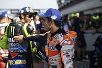 Rossi califica de "casi perfecta" la temporada de Márquez