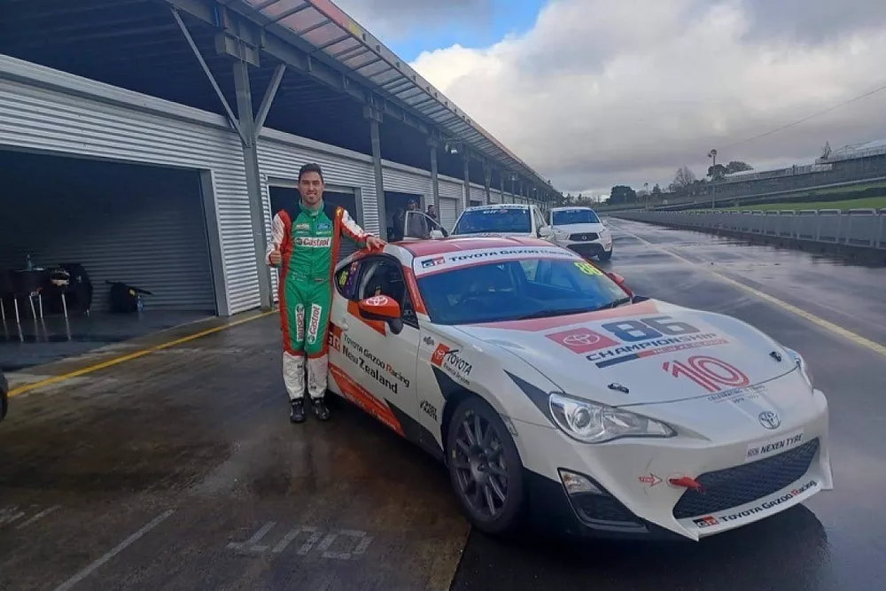 Thomas_Randle_tests_Toyota_86
