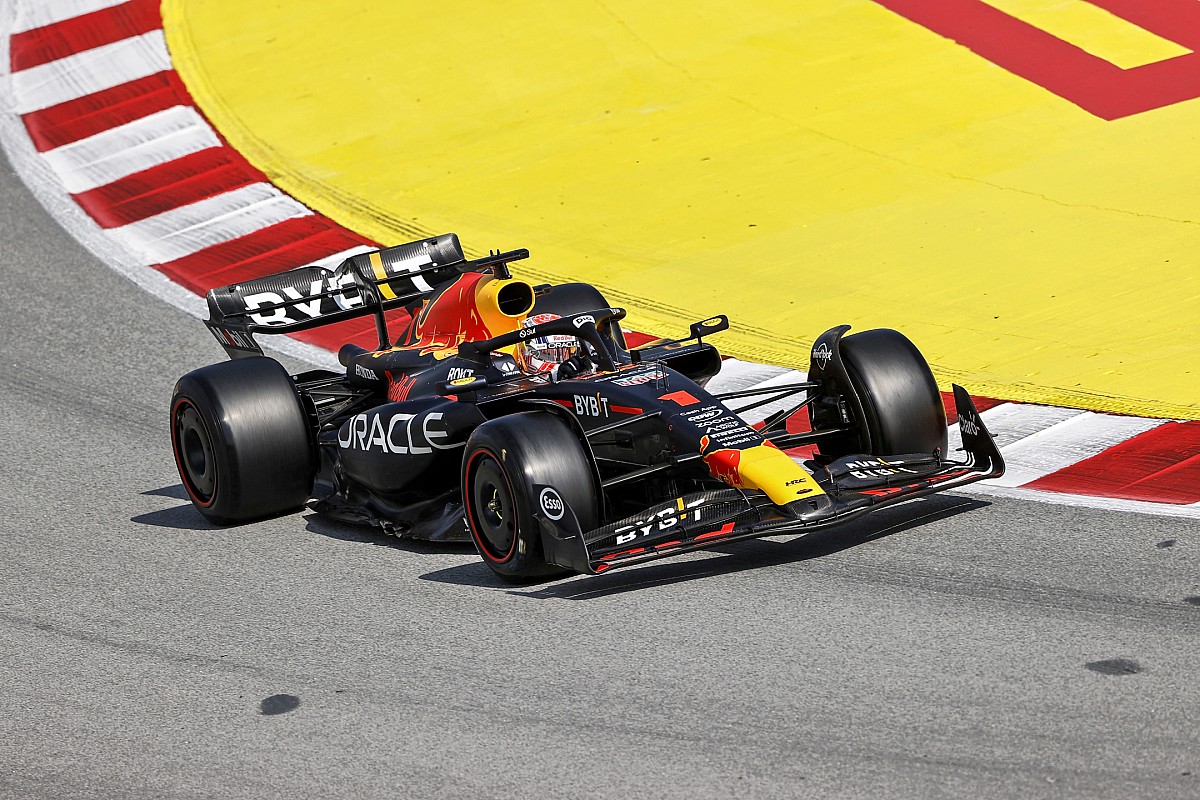 F1 Spanish GP Verstappen dominates ahead of Hamilton and Russell