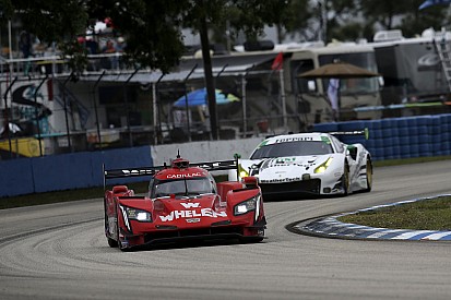 Sebring 12 Hours, Hour 6: AXR Cadillac leads, Mazda shunts