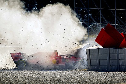 В Ferrari установили причину аварии Феттеля