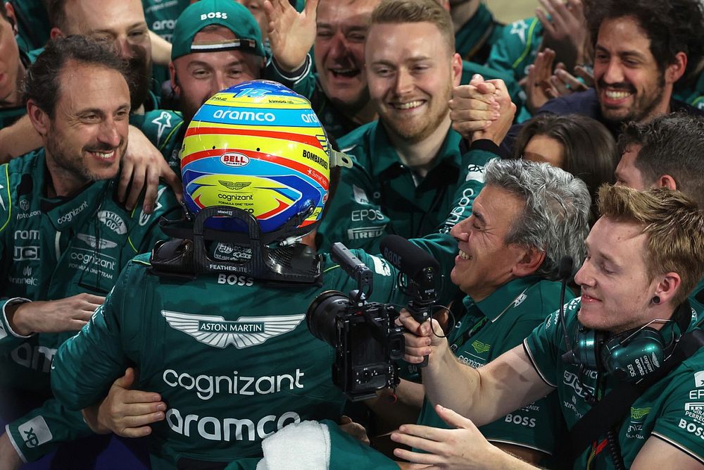 Fernando Alonso, Aston Martin F1 Team, provisionally 3rd position, celebrates with his team in Parc Ferme