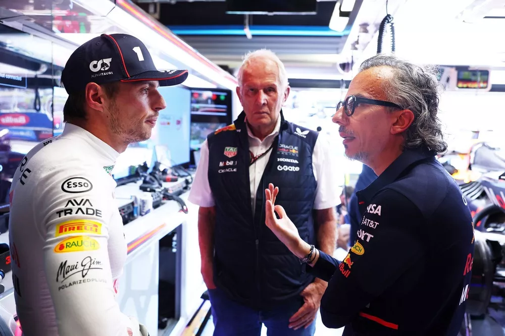 Max Verstappen, Red Bull Racing, Helmut Marko, Red Bull Racing, Laurent Mekies, Red Bull Racing Team Principal