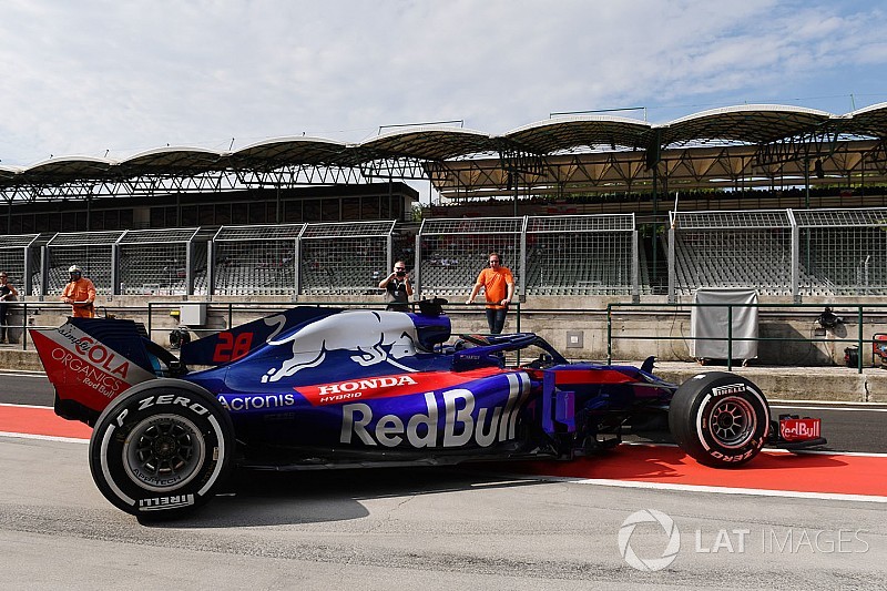 Verstappen: Honda engine penalties misleading in 2018