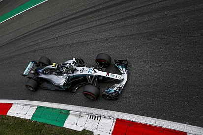 Bottas megint teljesen szétesett a Mercedesnél?