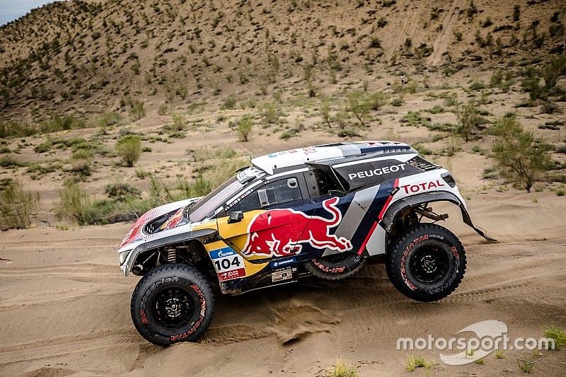 #104 Peugeot Sport Peugeot 3008 DKR: S&eacute;bastien Loeb, Daniel Elena