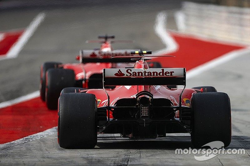 Sebastian Vettel, Ferrari SF70H, Kimi Raikkonen, Ferrari SF70H