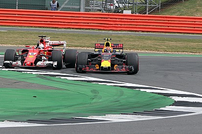 Analisi: perché Vettel con l'ala aperta non ha passato Verstappen?