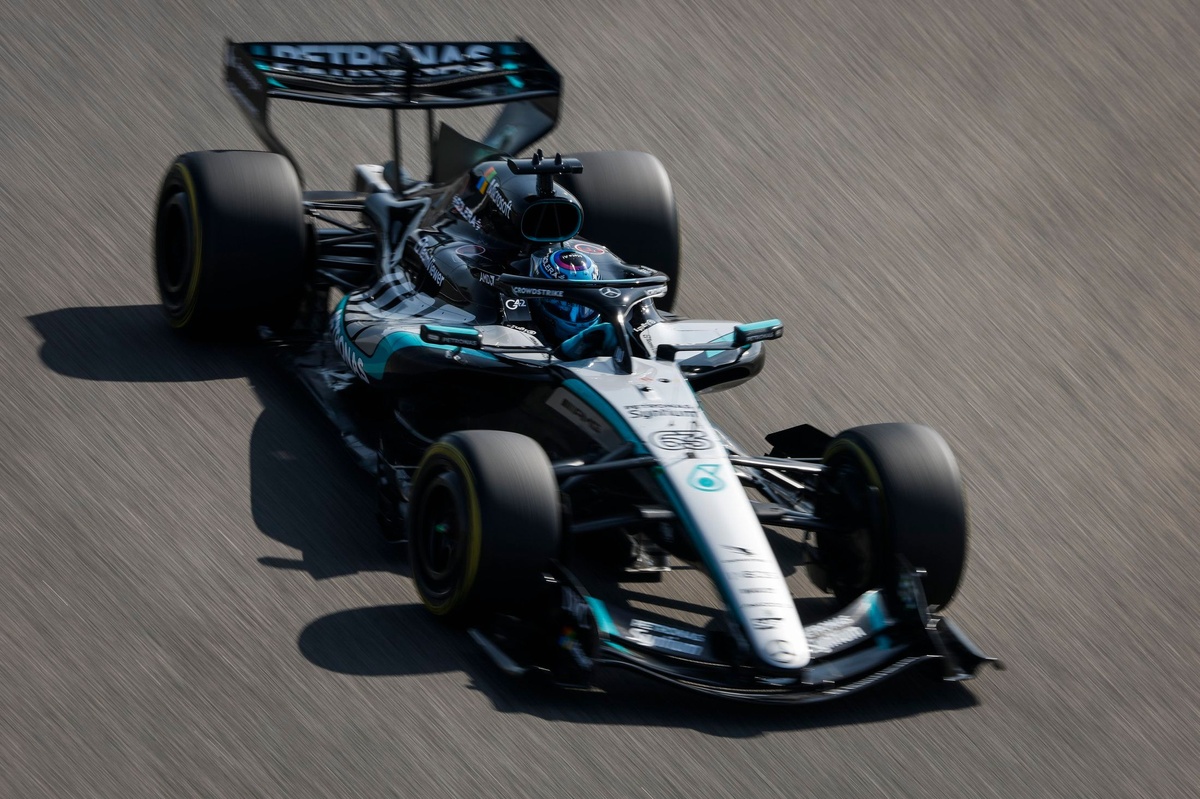 Mercedes hausse le ton, Cadillac provoque encore un drapeau rouge