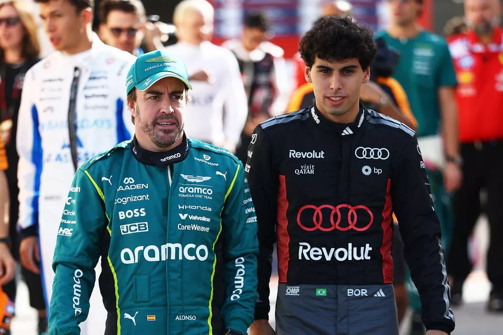 Fernando Alonso, Aston Martin Racing, Gabriel Bortoleto, Audi F1 Team