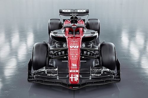 معرض صور سيارة ألفا روميو 2023