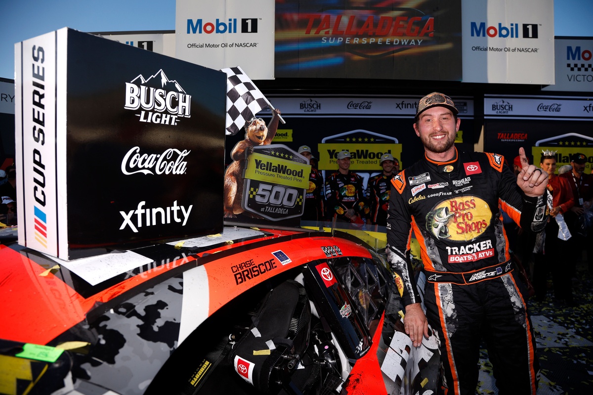 NASCAR Cup playoff standings ahead of Martinsville elimination race