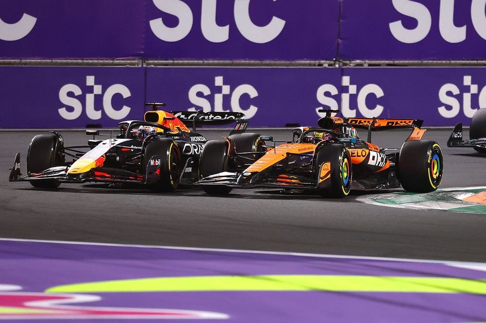Max Verstappen, Red Bull Racing, Oscar Piastri, McLaren