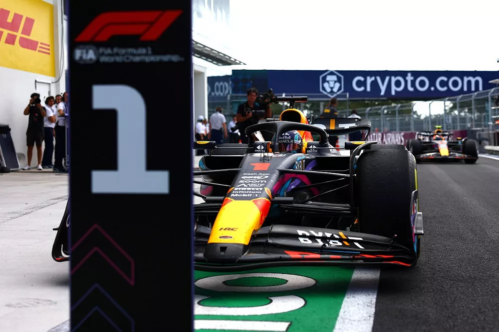 Race winner Max Verstappen, Red Bull Racing RB19 