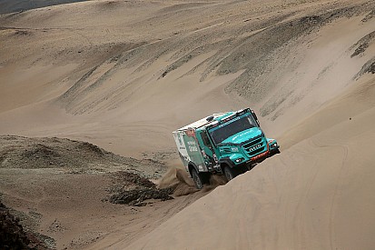 Video: Hoogtepunten van de slopende zevende etappe in Dakar 2019