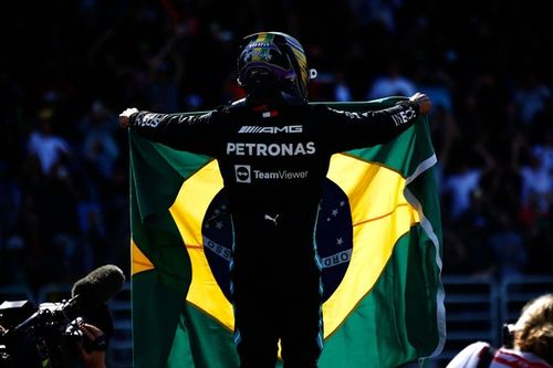 Hamilton conducir&aacute; un McLaren en honor a Senna en Interlagos