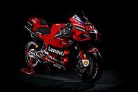 Faworyci pokazali barwy